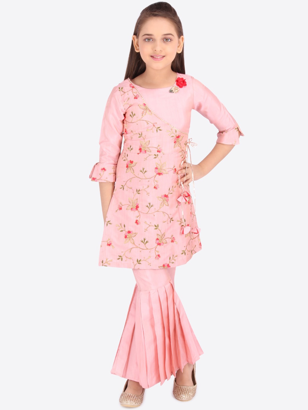 

CUTECUMBER Girls Floral Embroidered Regular Pure Silk Kurta With Sharara, Peach