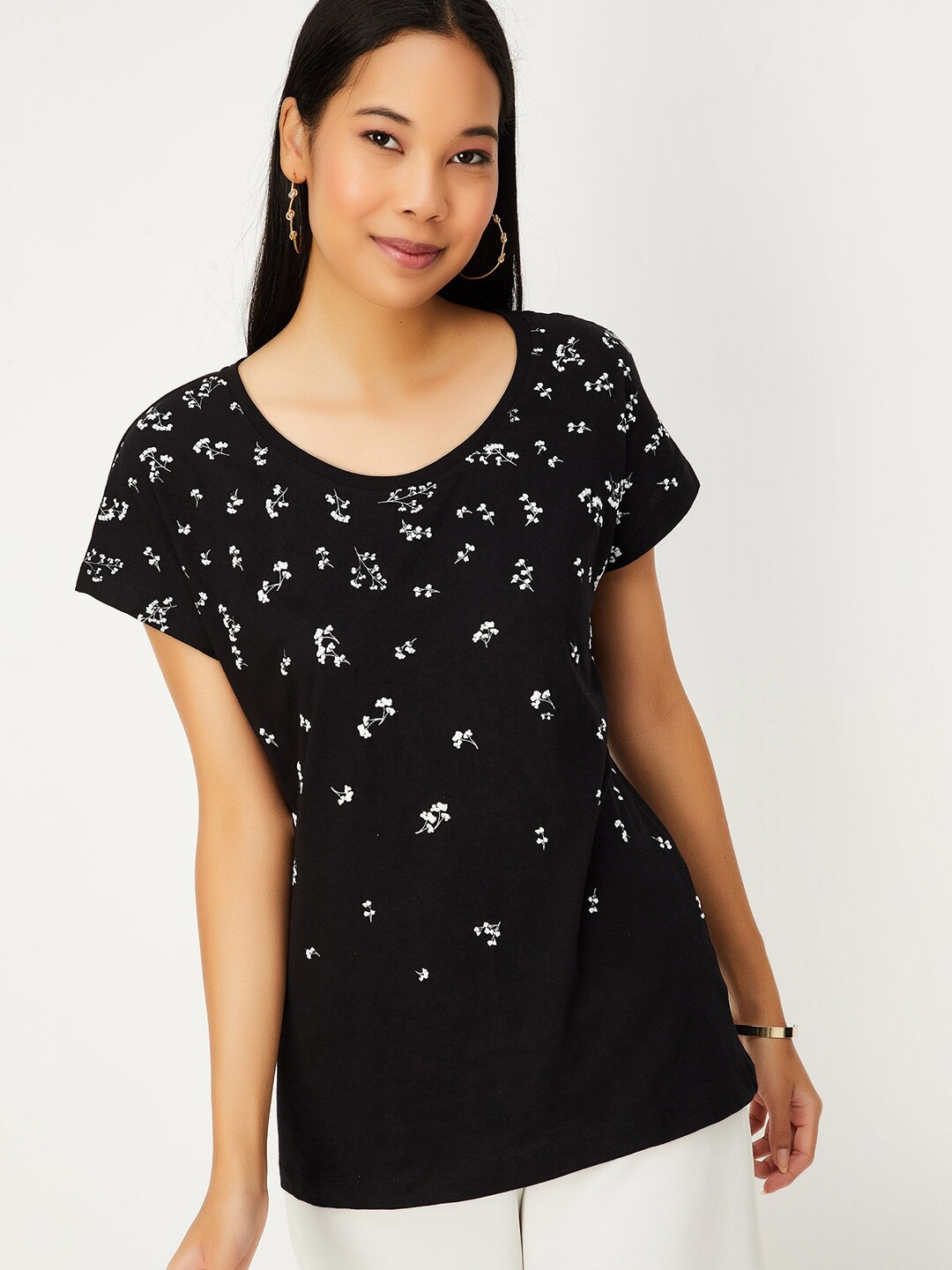 

max Floral Printed Round Neck Pure Cotton T-shirt, Black