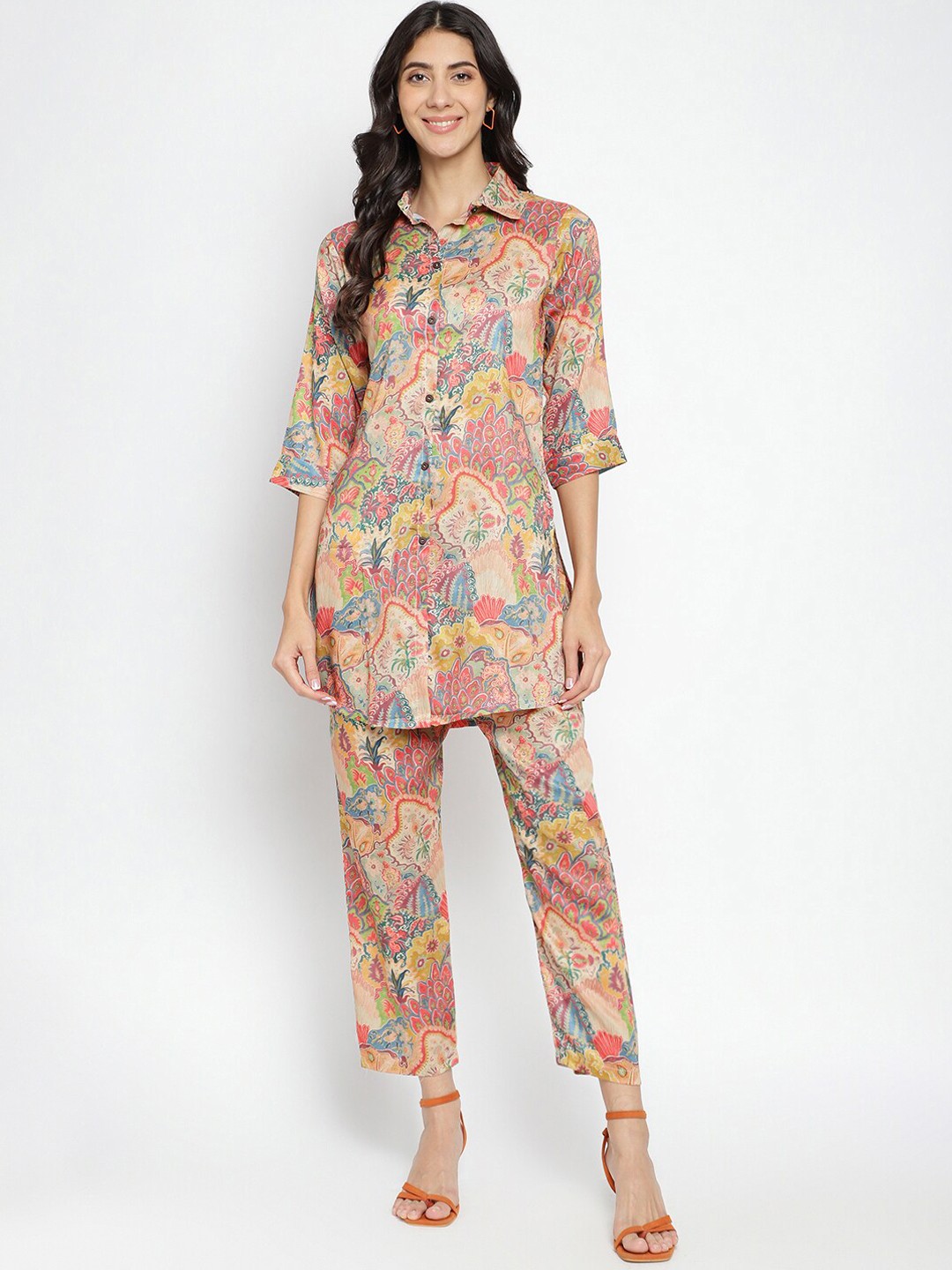 

COLORWINGS Ethnic Motif Printed Collar-Neck Shirt with Mid-Rise Trouser Co-Ords, Brown