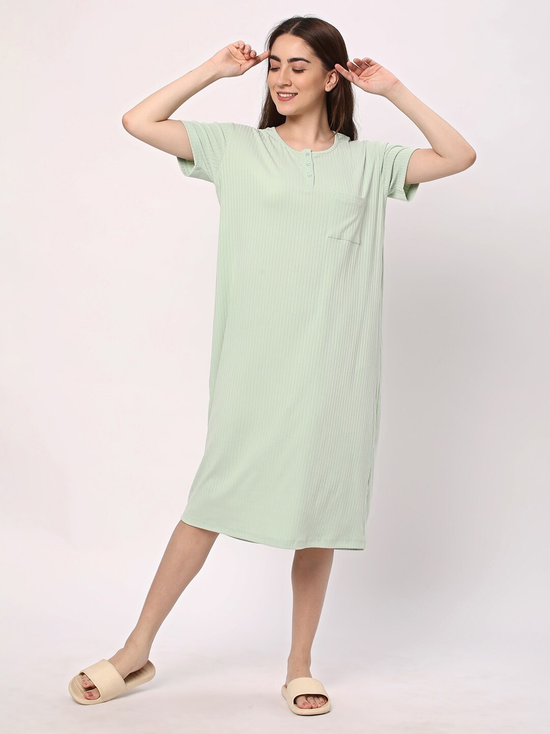 

R&B Ribbed Round Neck Midi Nightdress, Green