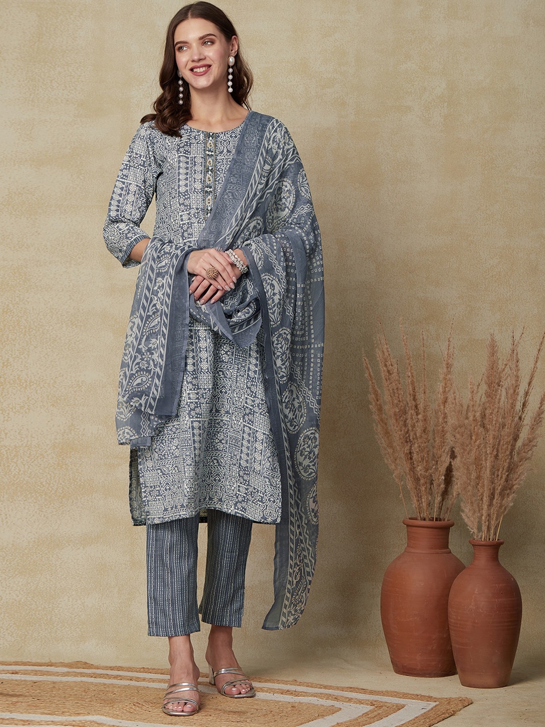 

FASHOR Ethnic Motifs Printed Regular Mirror Work Straight Kurta & Trousers With Dupatta, Blue