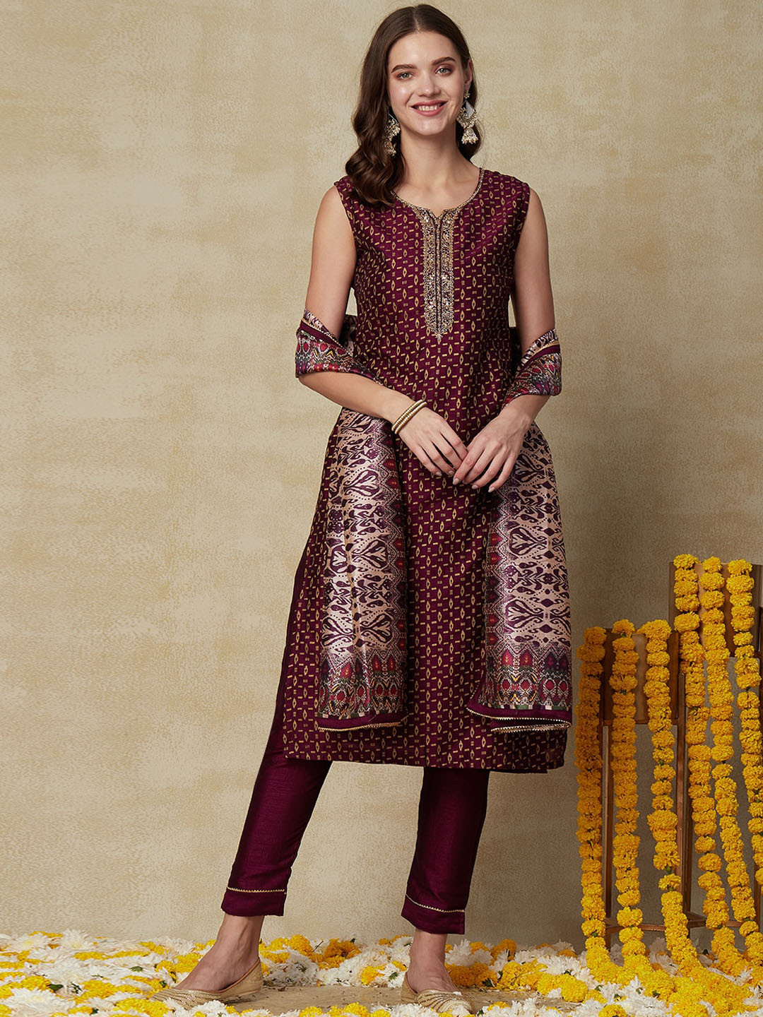 

FASHOR Ethnic Motifs Printed Thread Work Regular Kurta with Trousers & With Dupatta, Burgundy