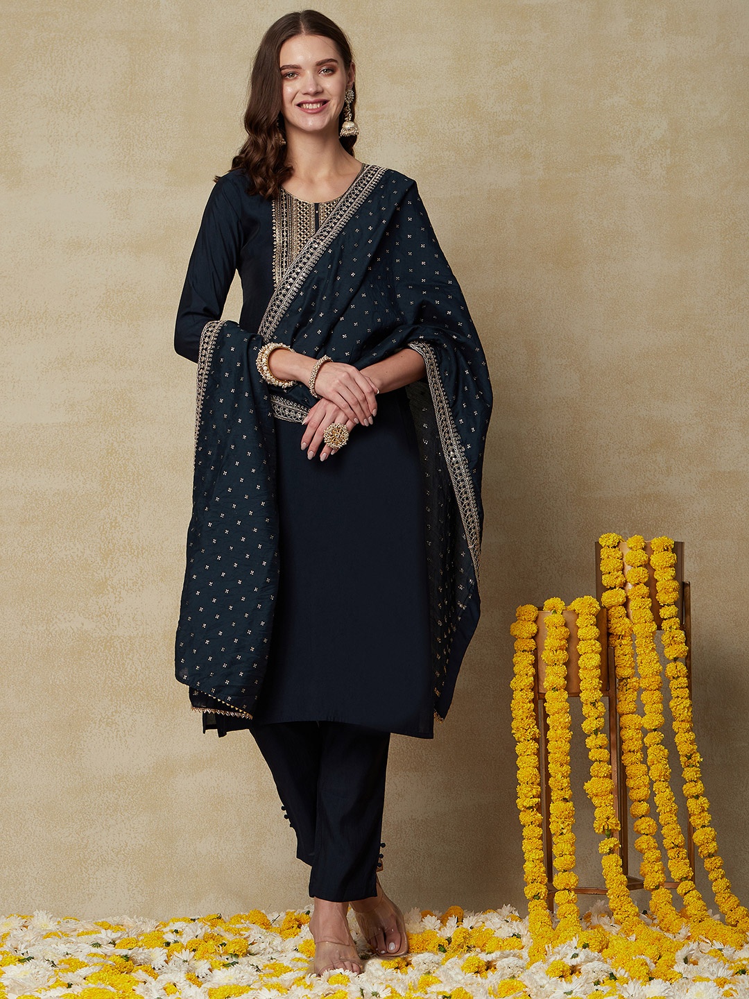 

FASHOR Ethnic Motifs Yoke Design Thread Work Straight Kurta & Trousers With Dupatta, Blue