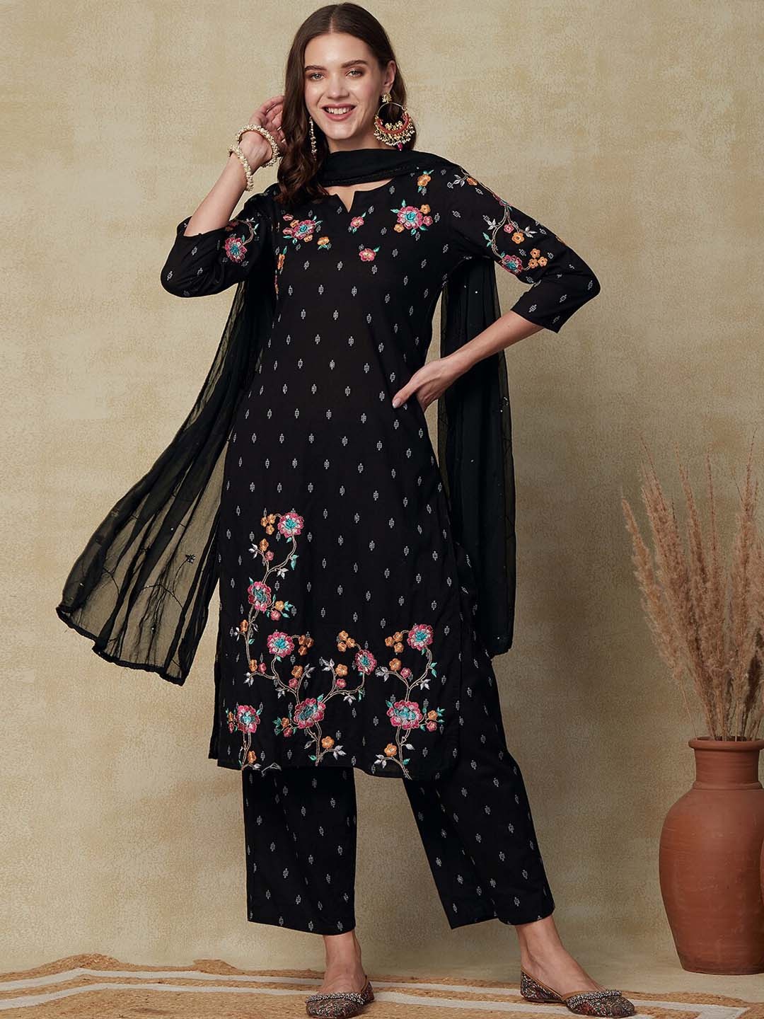 

FASHOR Ethnic Motifs Printed Thread Work Cotton Straight Kurta & Palazzos With Dupatta, Black
