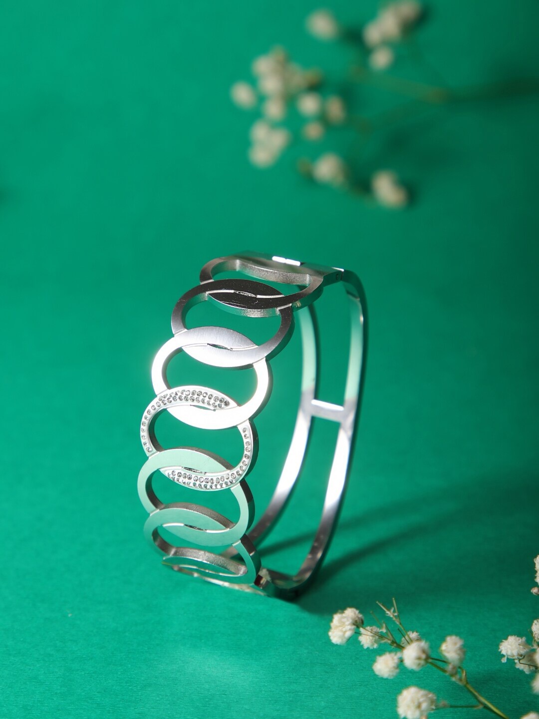 

Zeraki Jewels Silver Plated Stainless Steel Stone Studded Cuff Bracelet