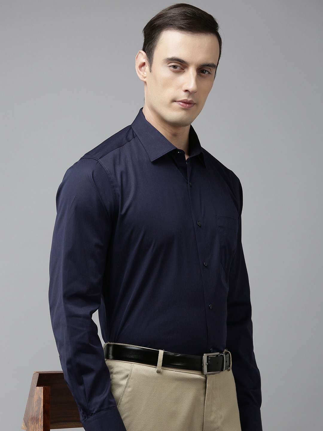 

Van Heusen Custom Opaque Pure Cotton Formal Shirt, Navy blue