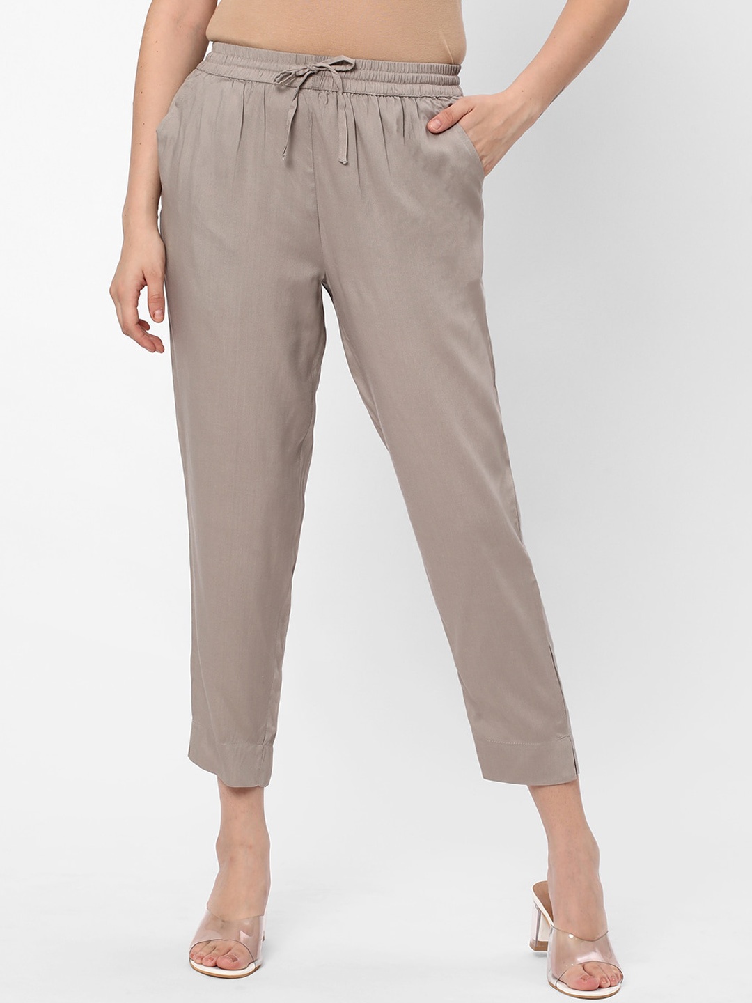 

R&B Women Cropped Trousers, Beige