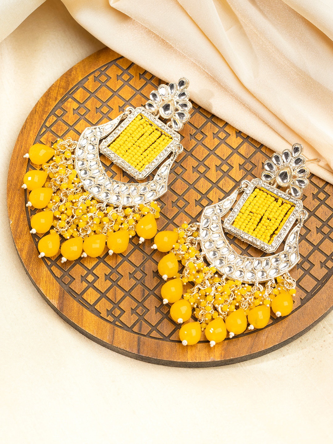 

Priyaasi Gold-Plated Contemporary Kundan Chandbalis