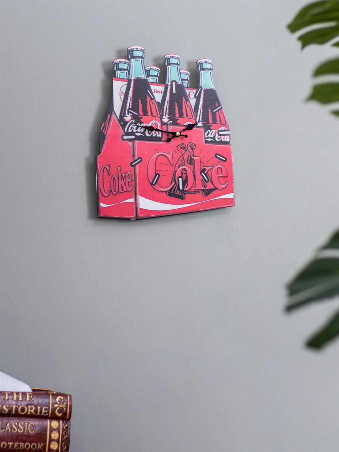 THEDECORKART Pink & White Printed Quirky Contemporary Wall Clock