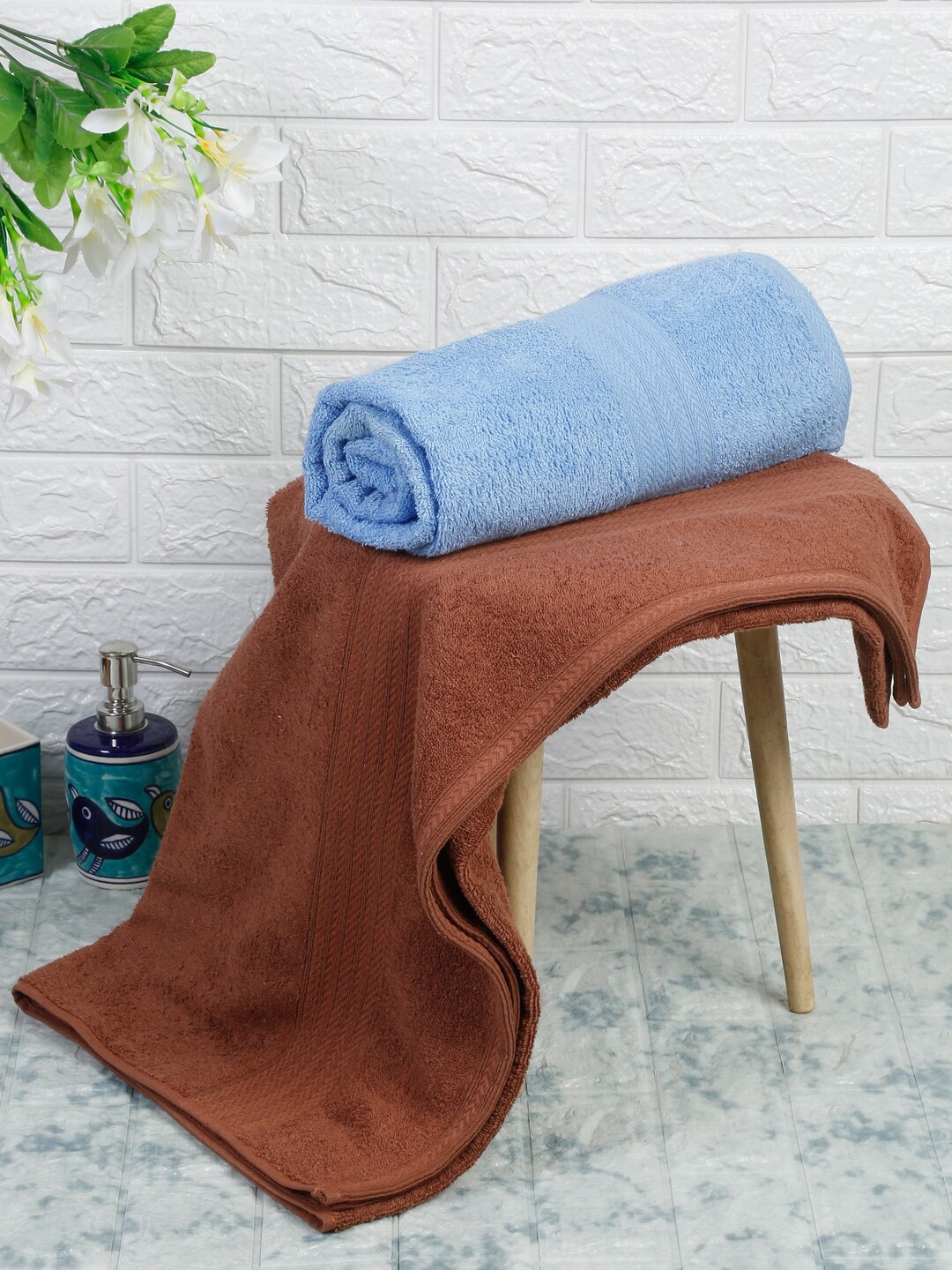 

Naksh Rust & Blue 2 Pieces 450 GSM Cotton Super Absorbent Bath Towels