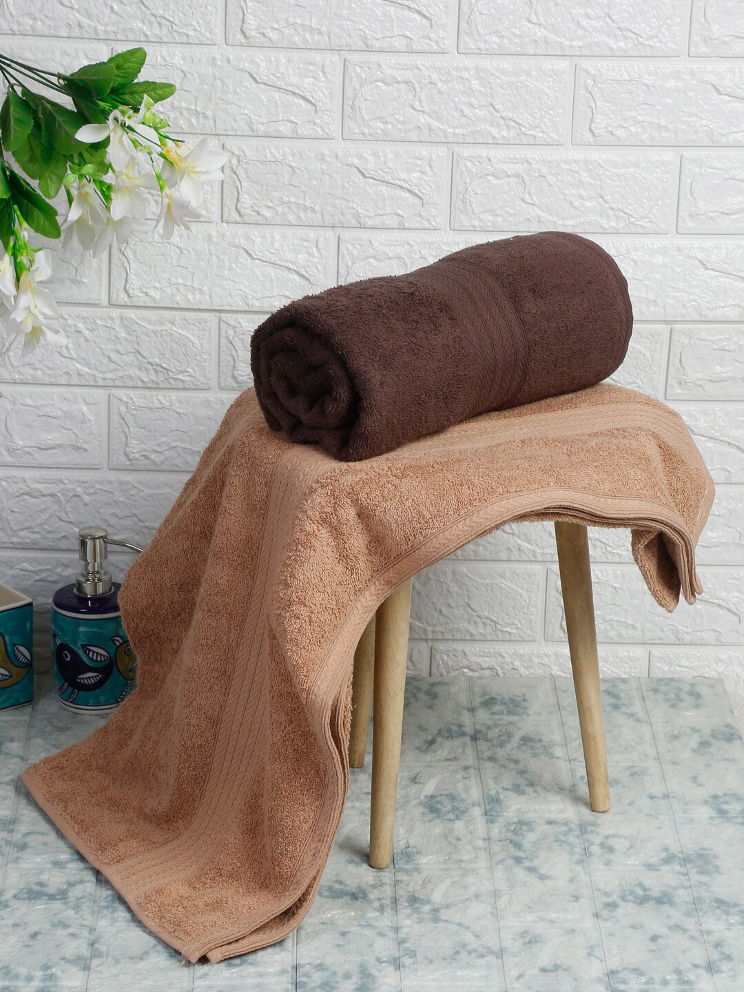 

Naksh Beige & Coffee Brown 2 Pieces Super Absorbent Cotton 450 GSM Bath Towels