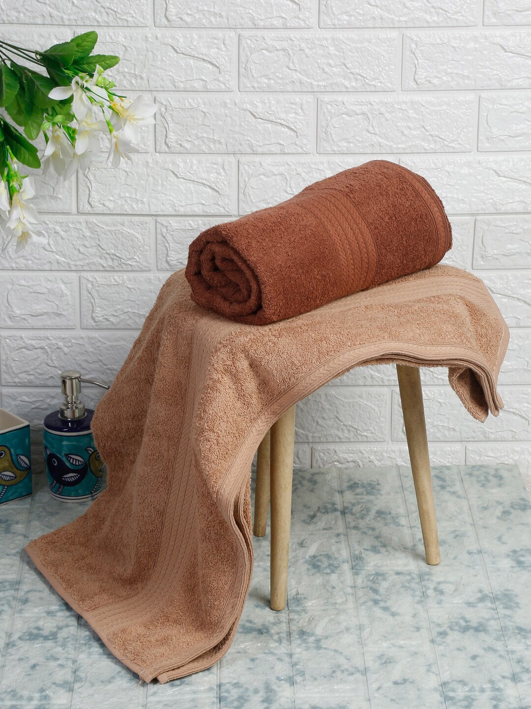 

Naksh Beige & Rust-Colored 2 Pieces Super Absorbent 450 GSM Bath Towels