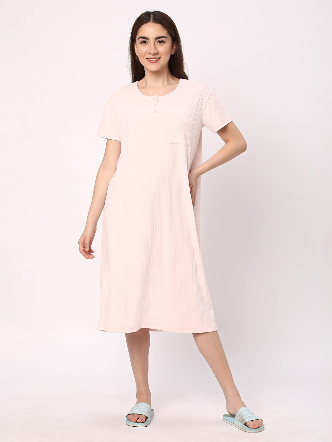 

R&B Ribbed Round Neck Midi Nightdress, Peach