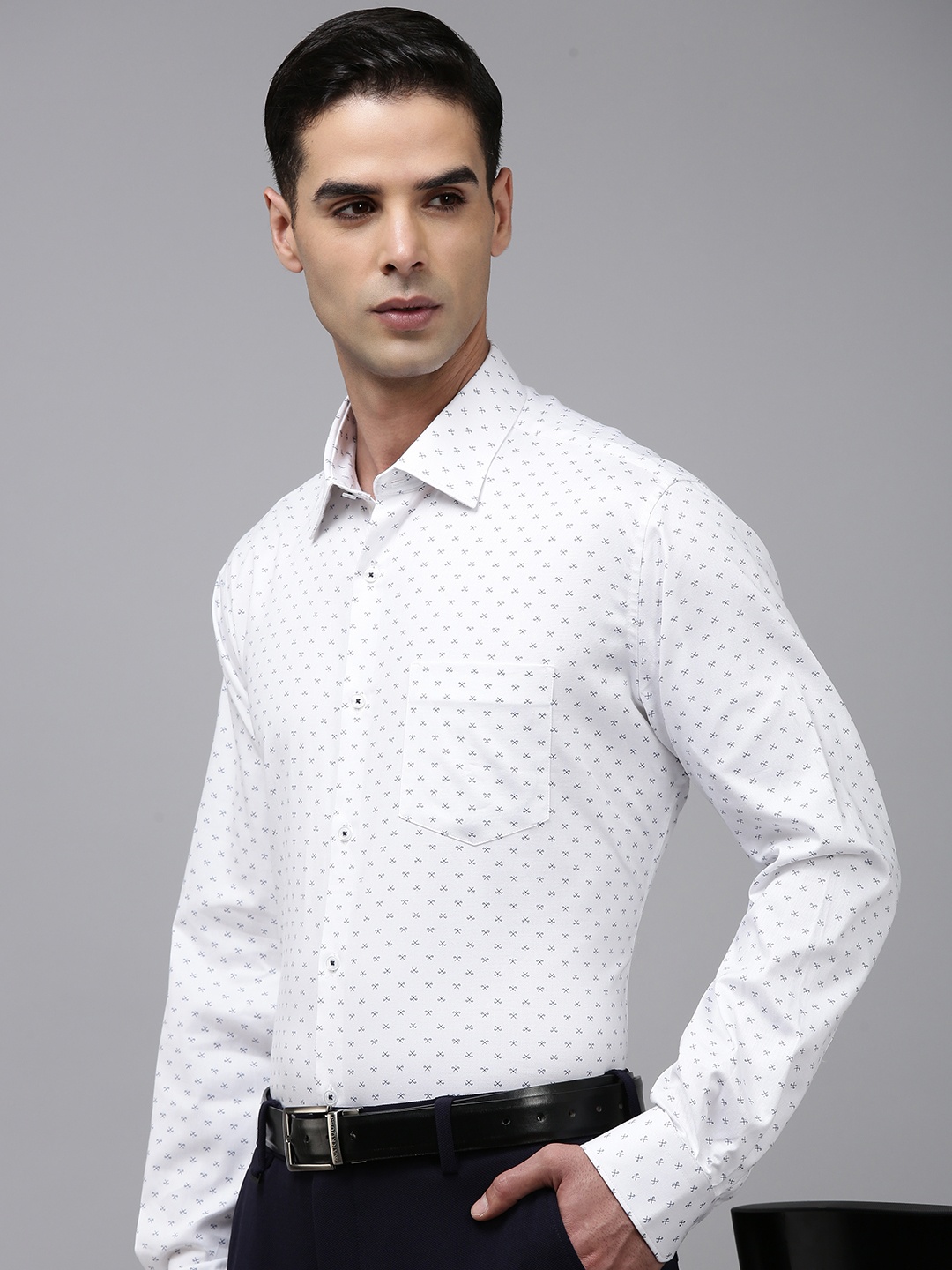 

Van Heusen Printed Custom Fit Formal Shirt, White