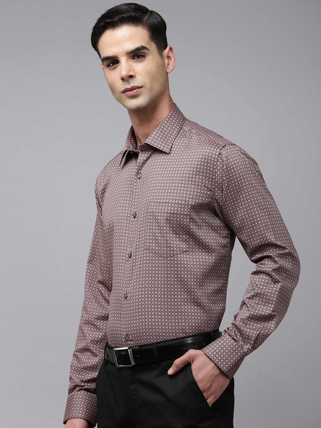 

Van Heusen Custom Fit Pure Cotton Formal Shirt, Brown