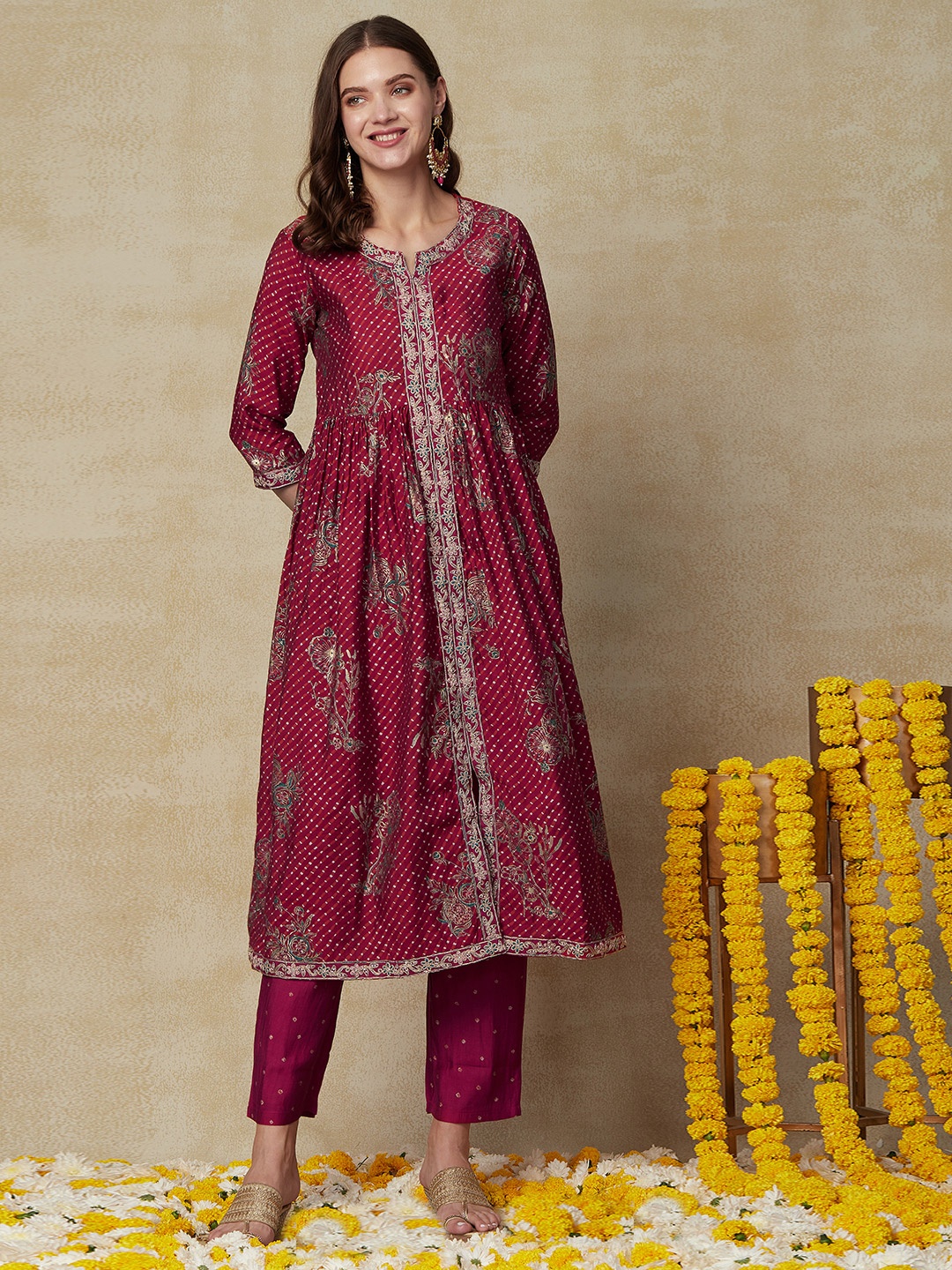 

FASHOR Ethnic Motifs Printed High Slit A-Line Kurta & Trousers With Dupatta, Red