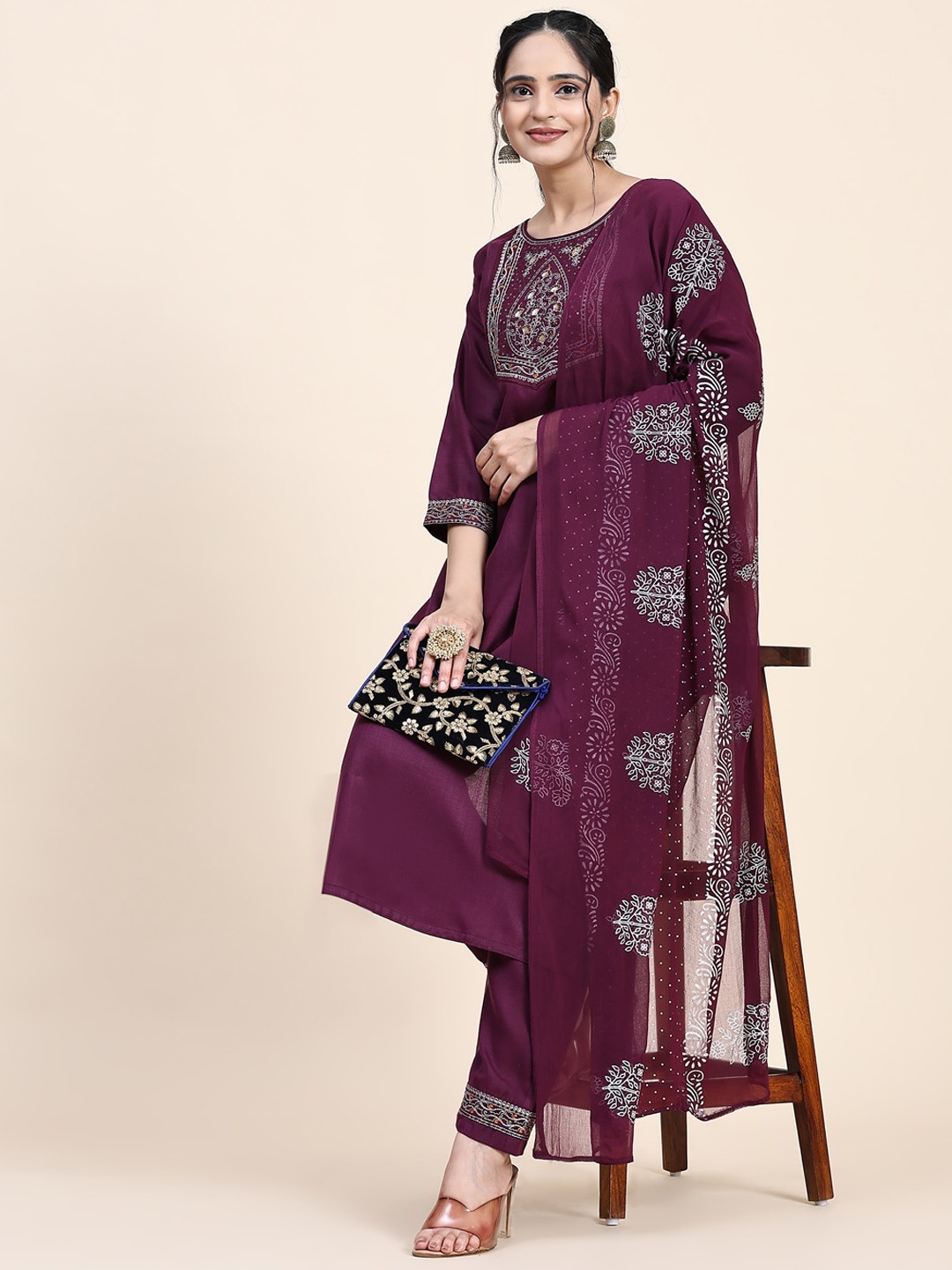

Murta Trends Ethnic Motifs Yoke Design Thread Work Straight Kurta & Trousers With Dupatta, Purple