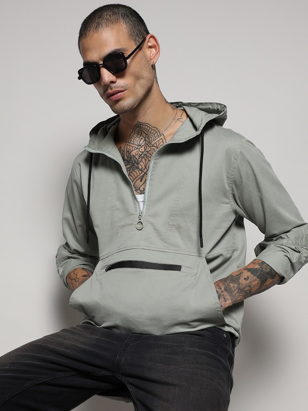 

Campus Sutra Green Hooded Windcheater Tailored Jacket