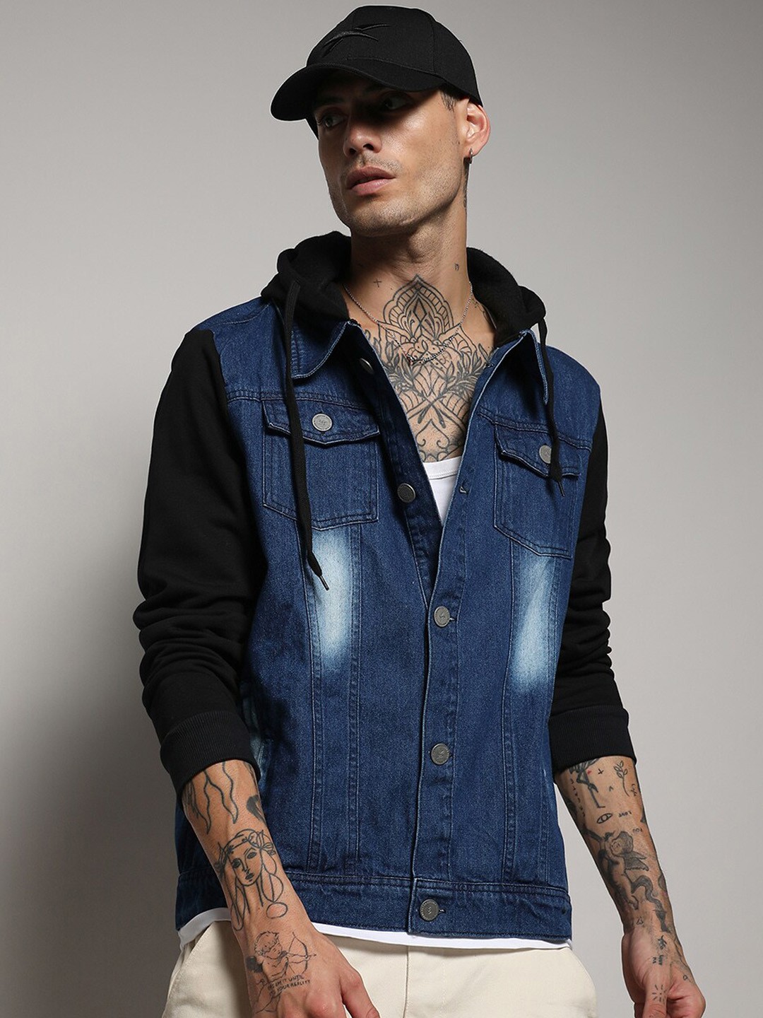 

Campus Sutra Washed Hooded Windcheater Cotton Jacket, Black