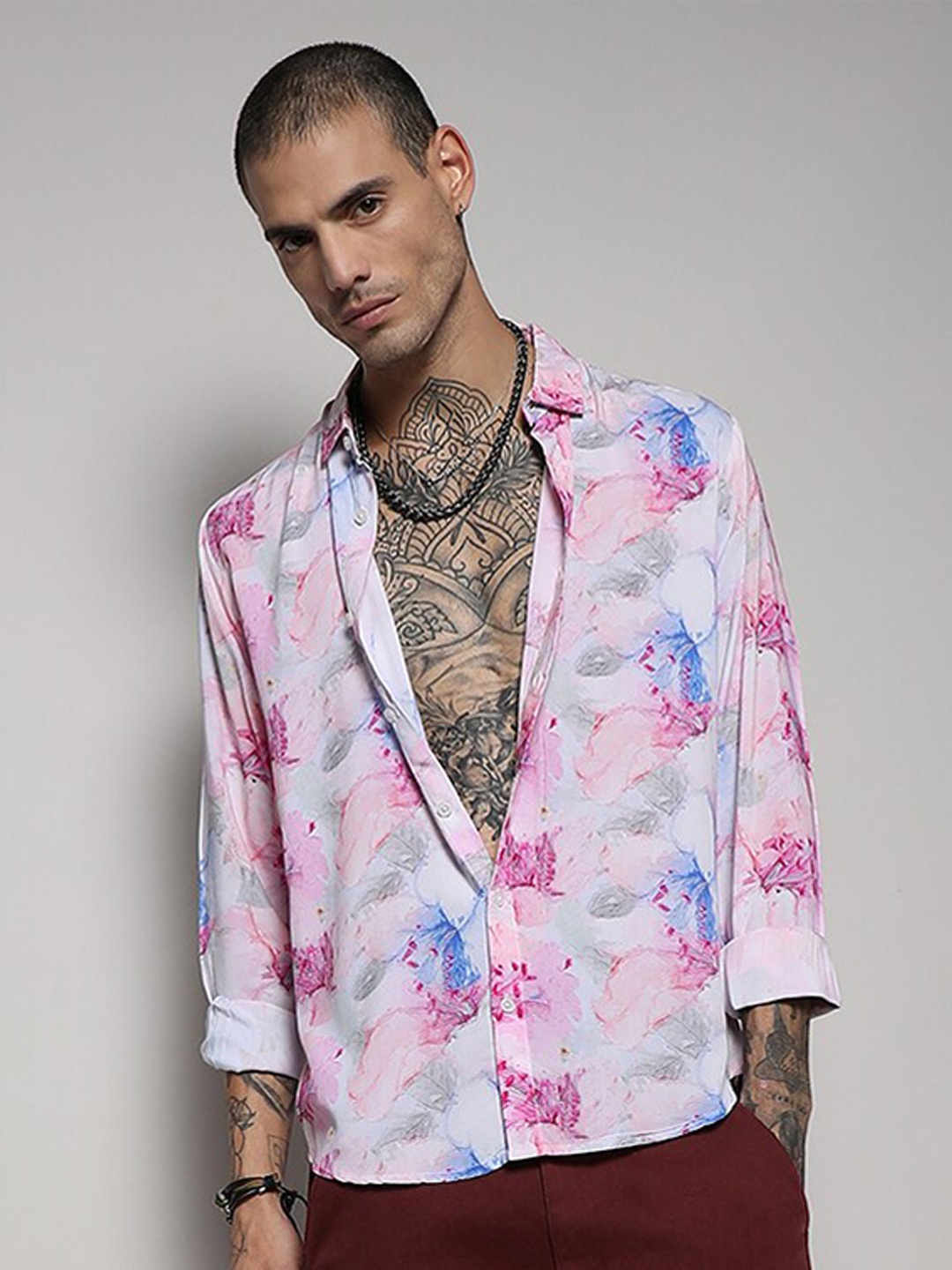 

Campus Sutra Classic Floral Printed Spread Collar Casual Shirt, Pink