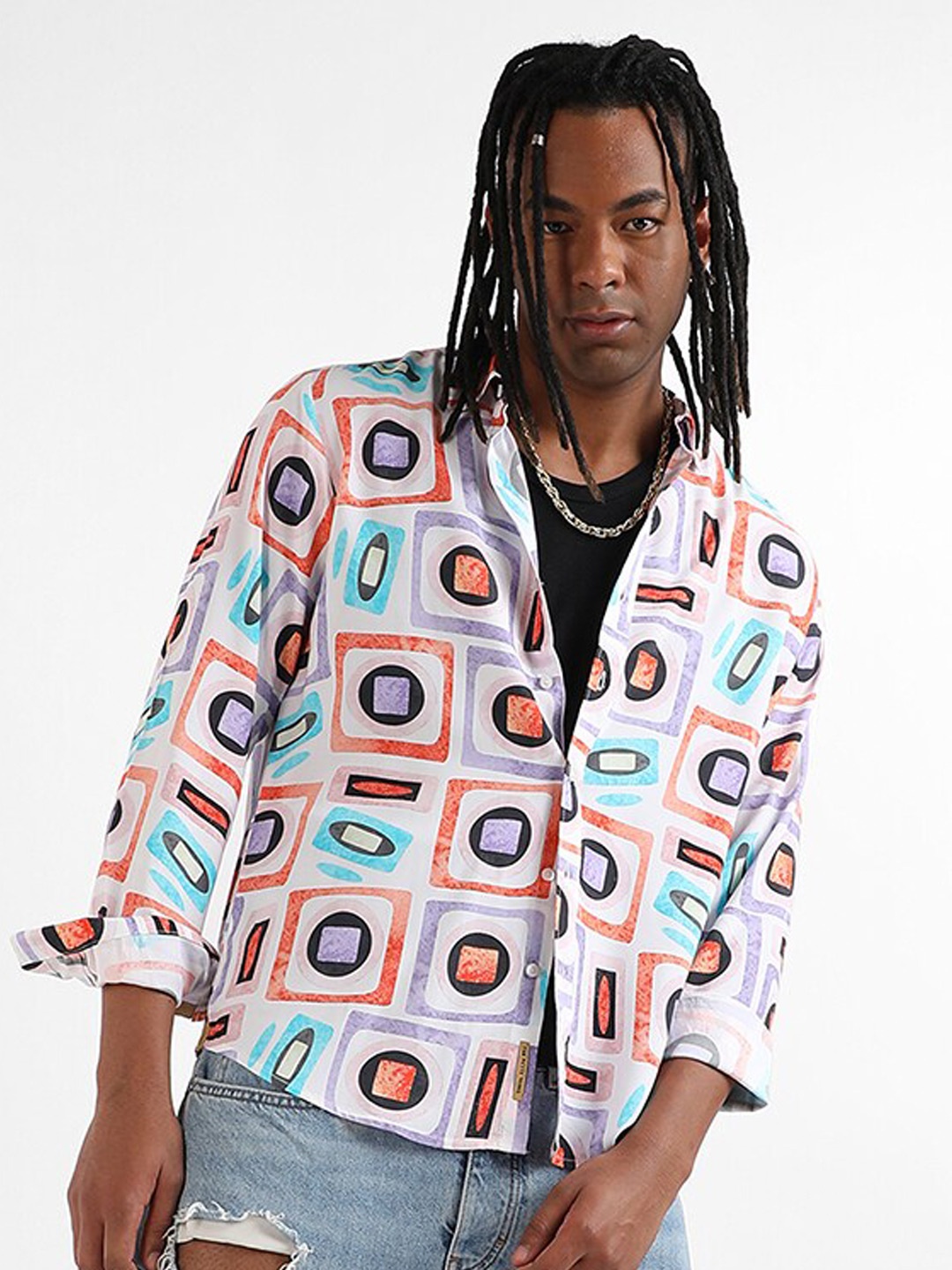 

Campus Sutra White & Blue Geometric Printed Classic Regular Fit Opaque Casual Shirt