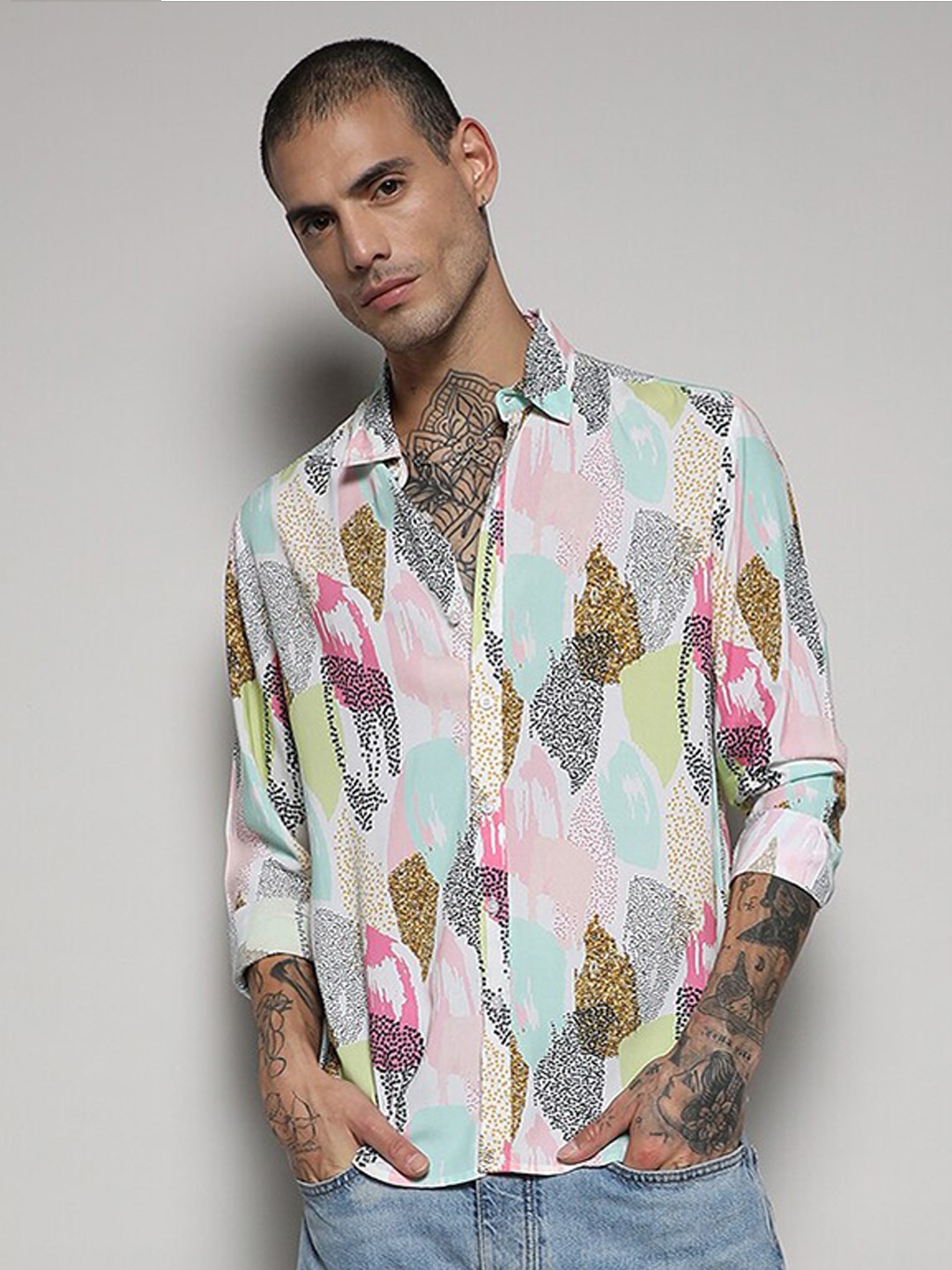 

Campus Sutra Classic Abstract Printed Spread Collar Casual Shirt, White