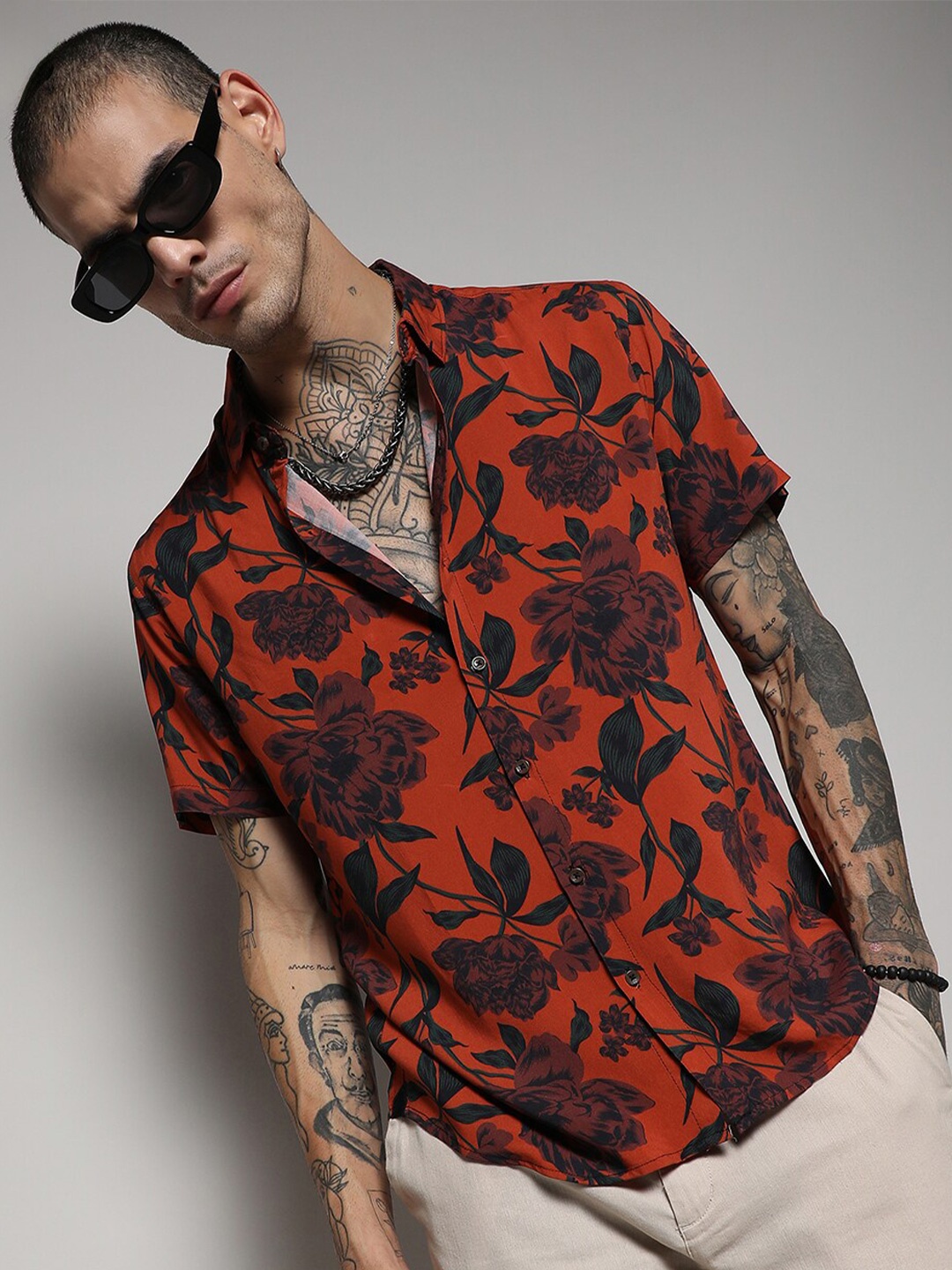 

Campus Sutra Classic Floral Printed Opaque Casual Shirt, Orange