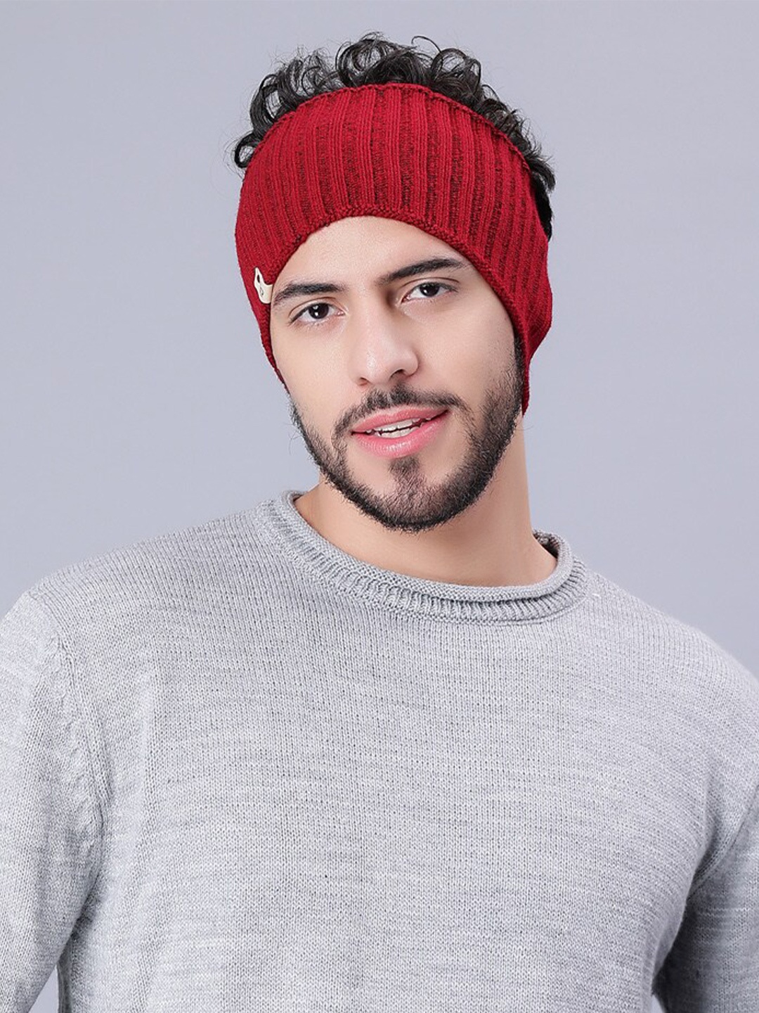 

Bharatasya Men Self Design Acrylic Chill Wrap, Maroon