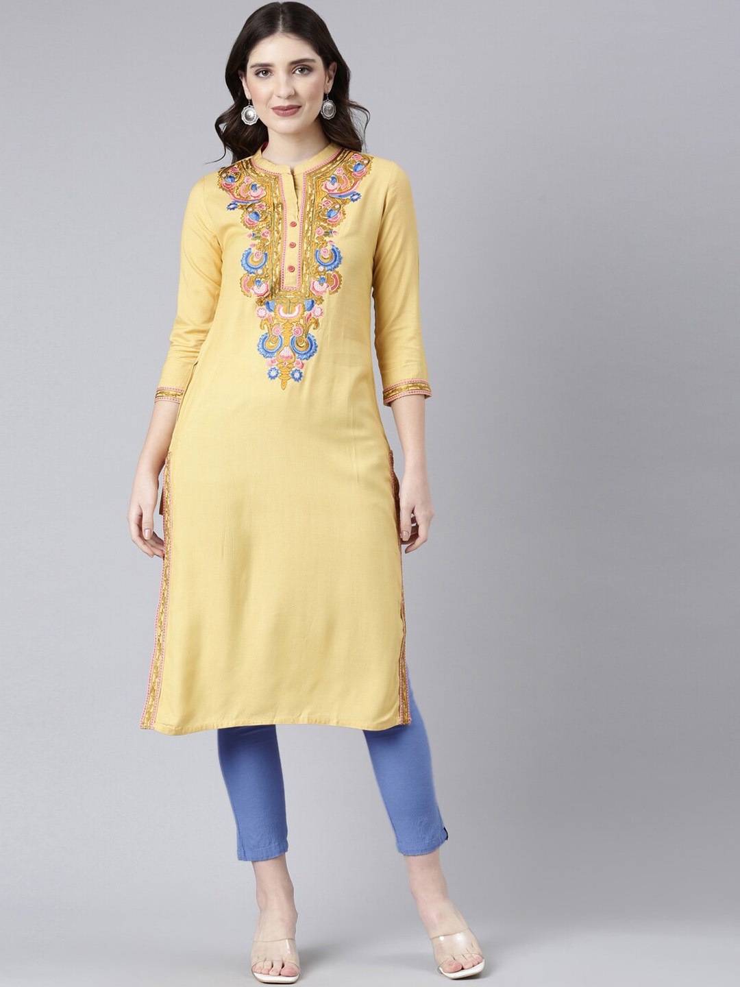 

Souchii Ethnic Motifs Yoke Design Kurta, Yellow