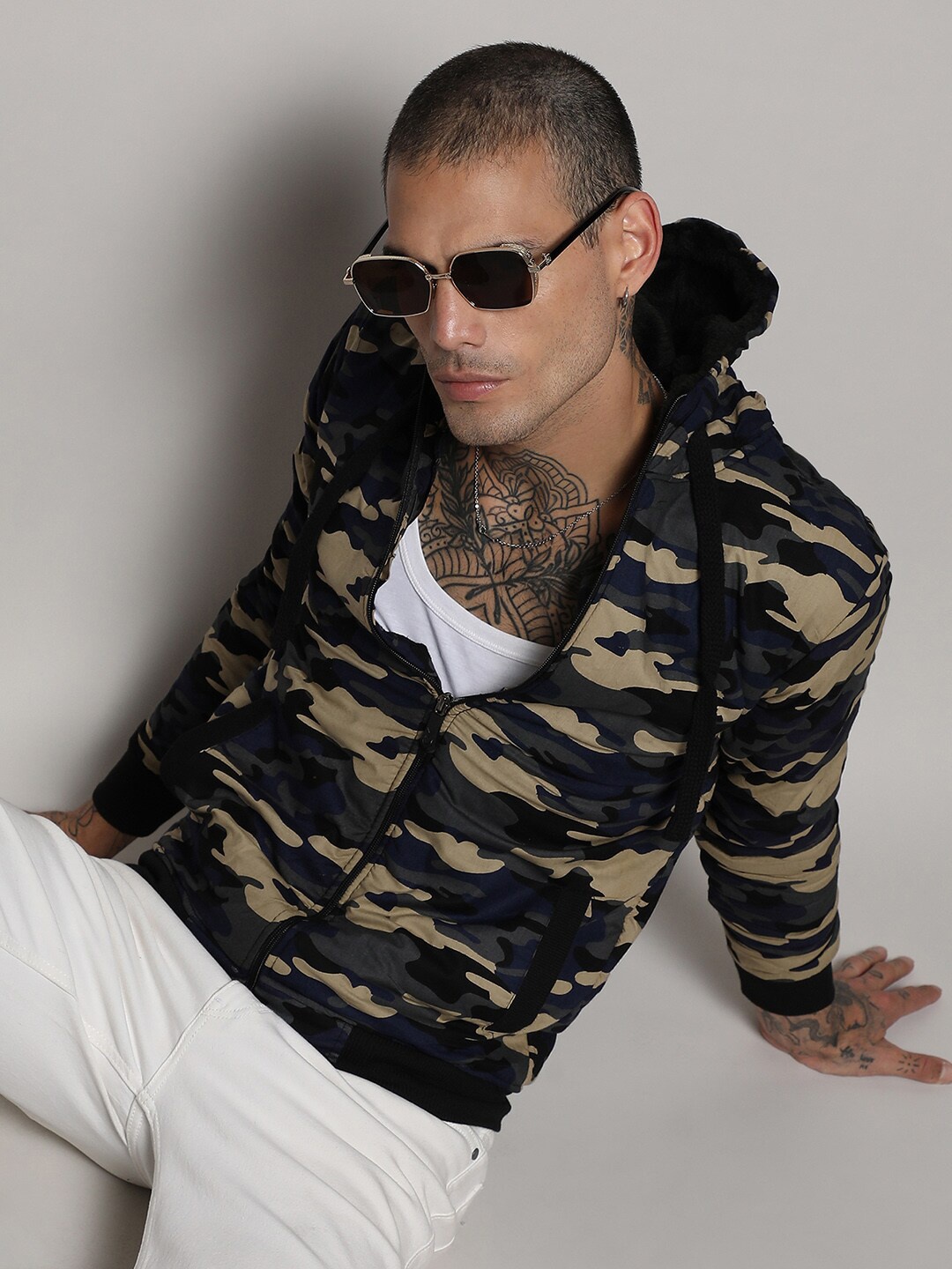 

Campus Sutra Navy Blue & Beige Camouflage Windcheater Outdoor Bomber Jacket