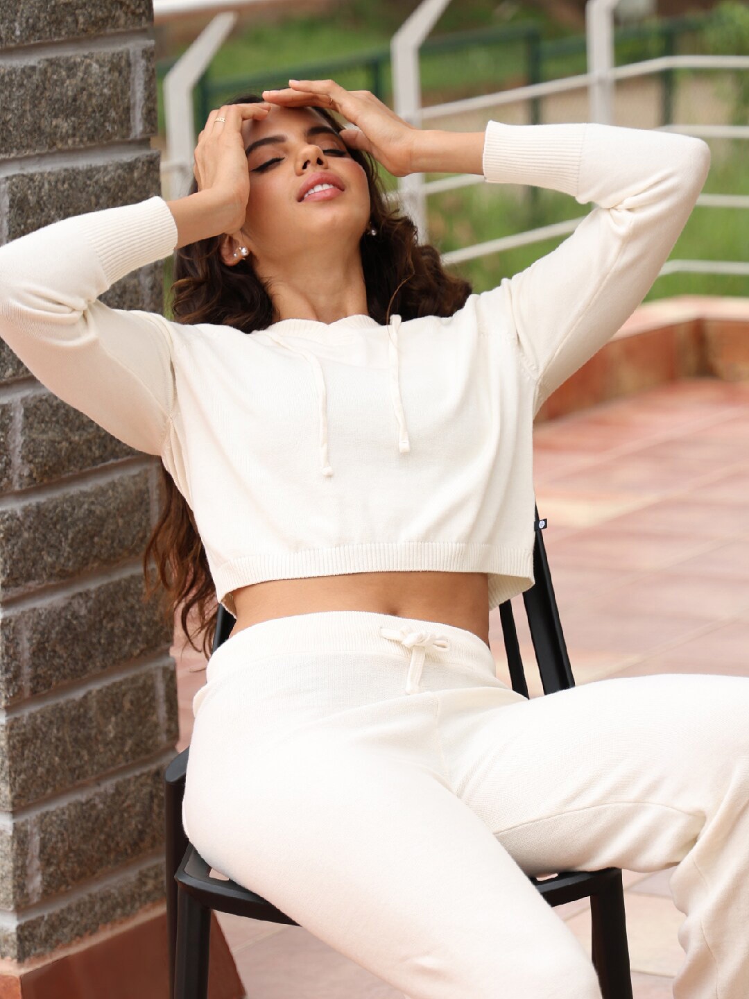 

Blissclub Hooded Pure Cotton Cropped Sweatshirt, Off white