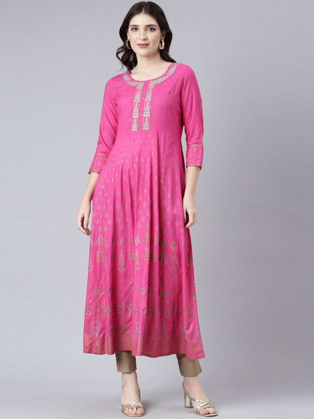 

Souchii Floral Embroidered Liva Anarkali Kurta, Pink