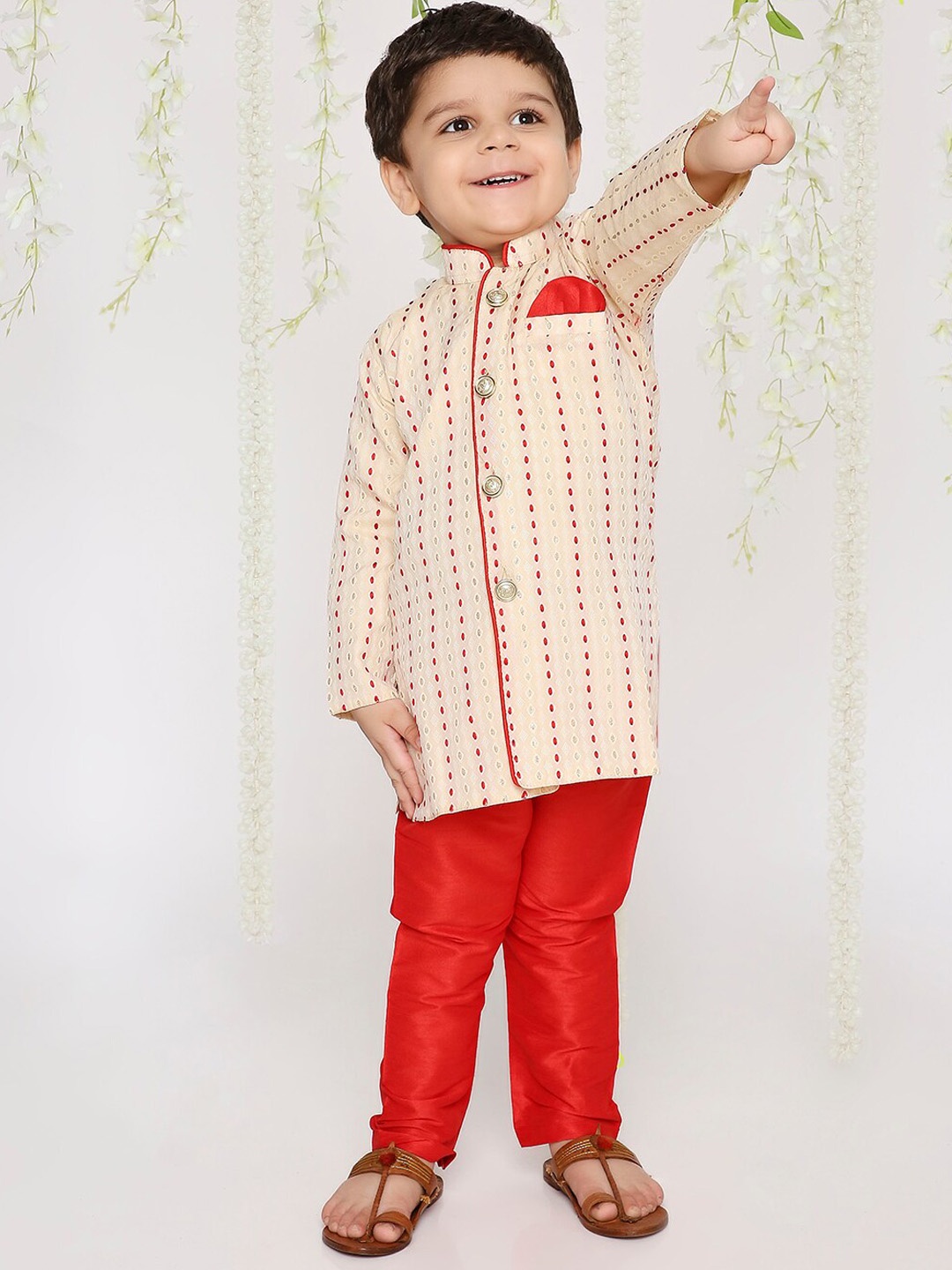 

KID1 Boys Ethnic Motifs Woven Design Kurta with Pyjamas, White