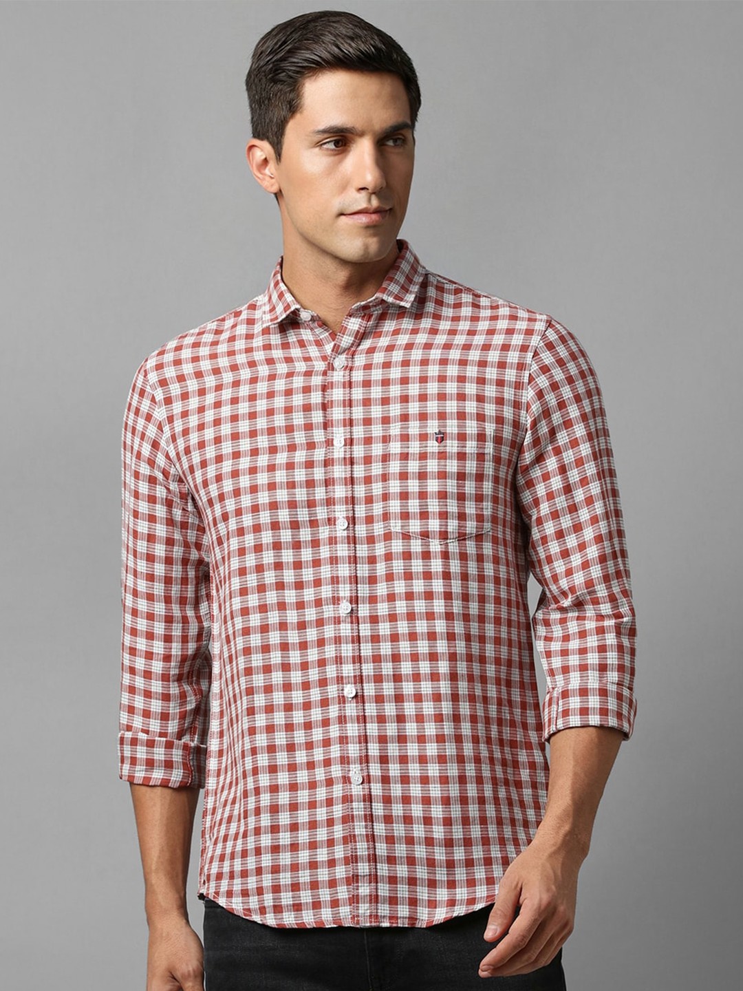 

Louis Philippe Jeans Slim Fit Gingham Checks Casual Shirt, Red