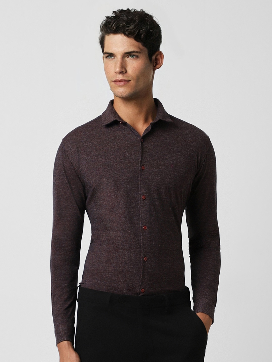 

V Dot Men Maroon Slim Fit Opaque Striped Party Shirt
