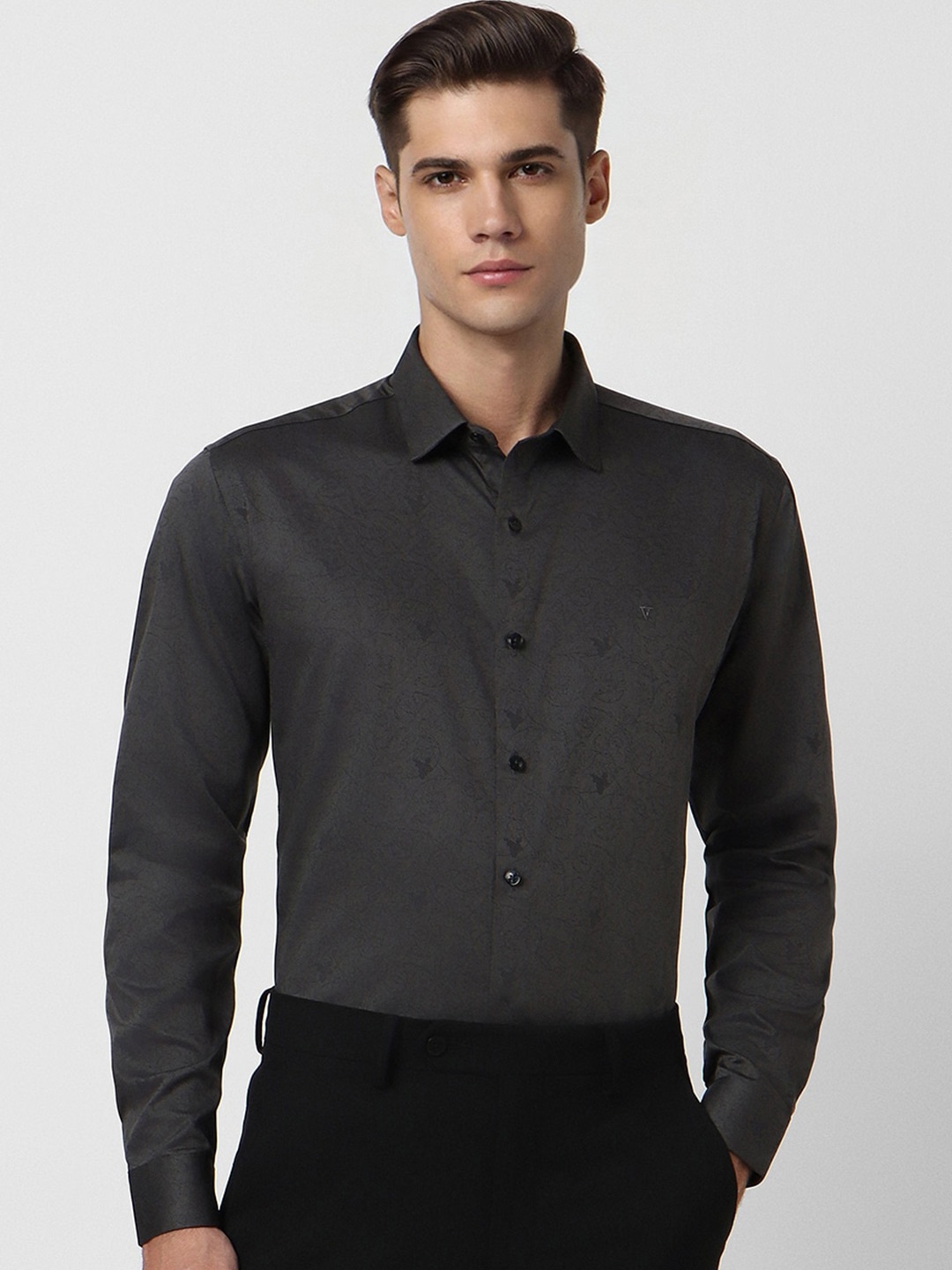 

V Dot Slim Fit Ethnic Motif Printed Pure Cotton Formal Shirt, Grey