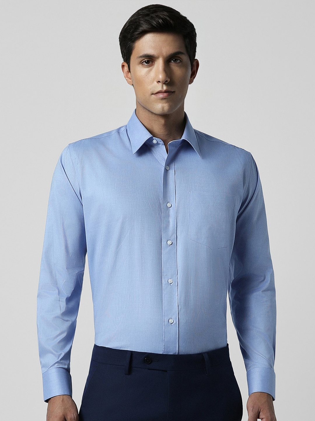 

Van Heusen Spread Collar Pure Cotton Formal Shirt, Blue