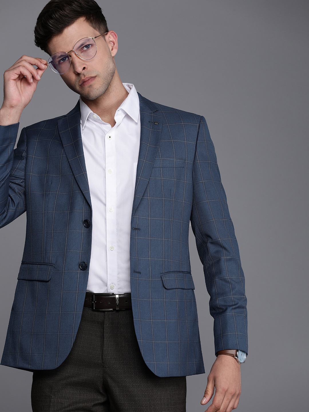 

Louis Philippe Men Slim Fit Single-Breasted Blazer, Navy blue