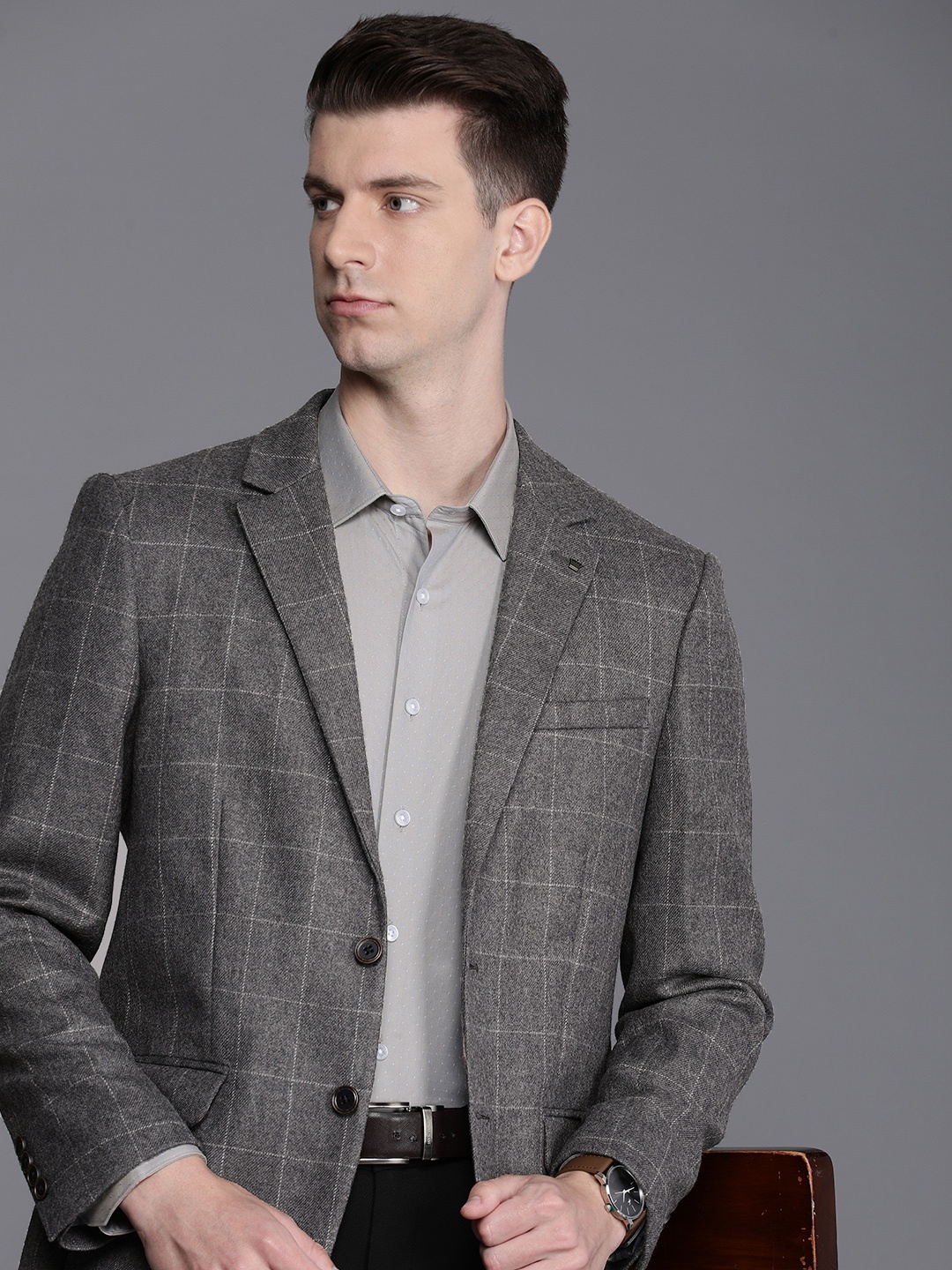 

Louis Philippe Pure Woollen Single Breasted Formal Blazer, Brown