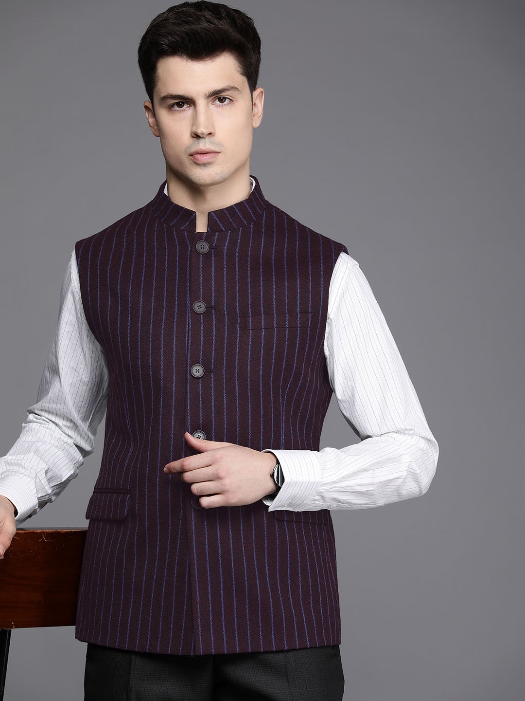 

Louis Philippe Men Striped Formal Nehru Jacket, Maroon