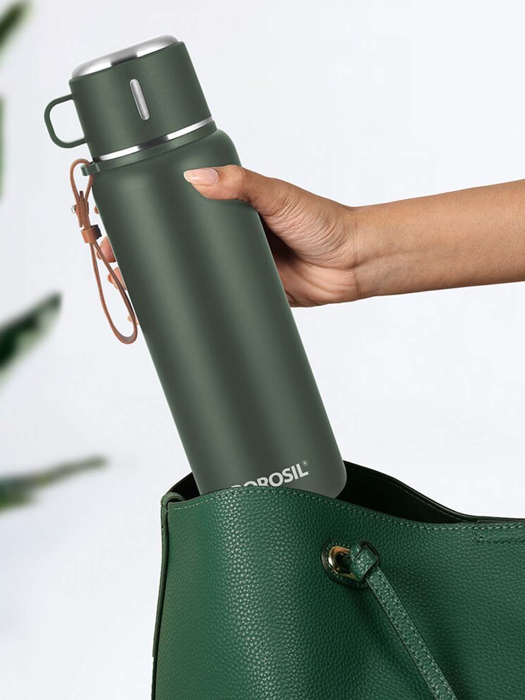 

BOROSIL Cruise Vacuum Insulated Flask Water Bottle 900ml, Green
