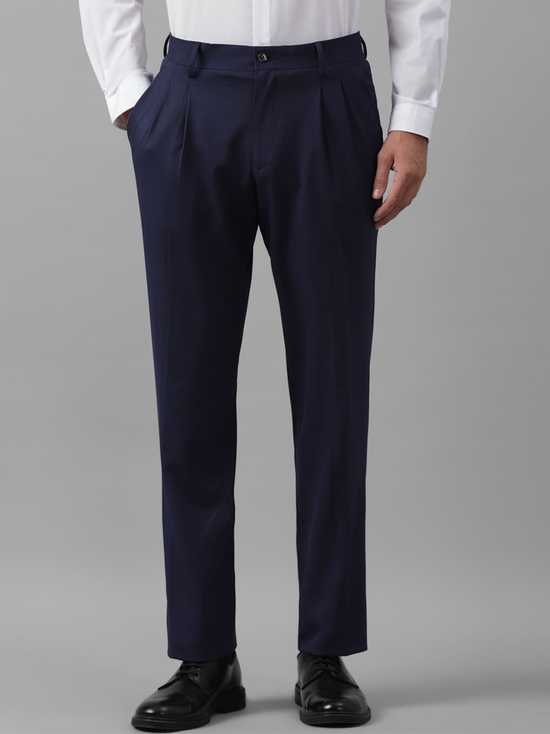 

Louis Philippe Men Mid-Rise Pleated Formal Trousers, Navy blue