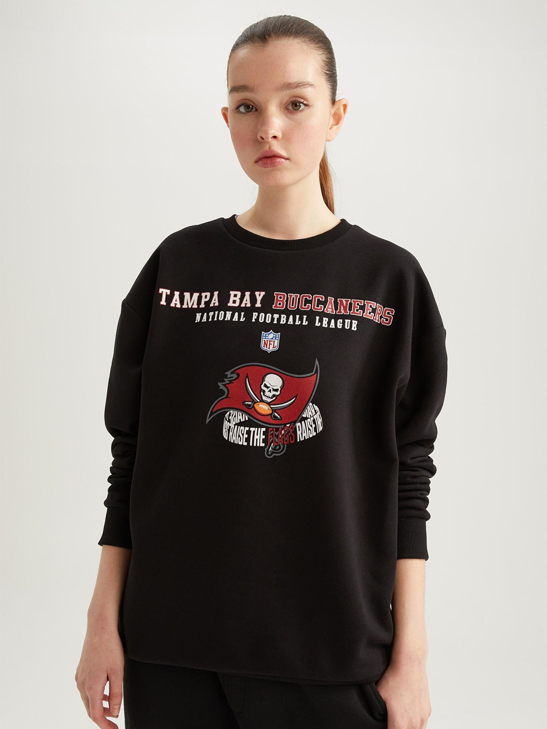 

DeFacto Graphic Printed Sweatshirt, Black