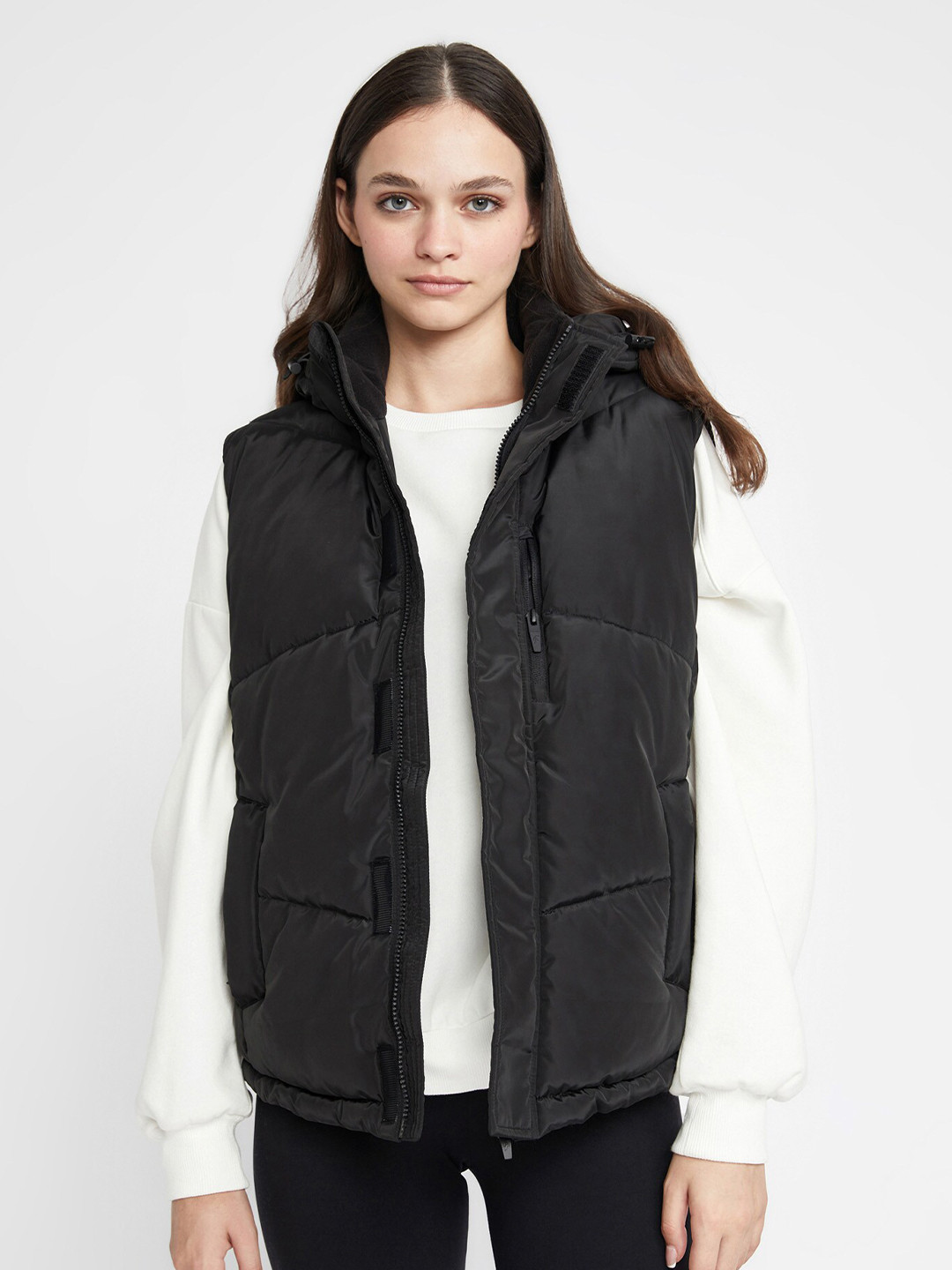 

DeFacto Sleeveless Hooded Puffer Jacket, Black