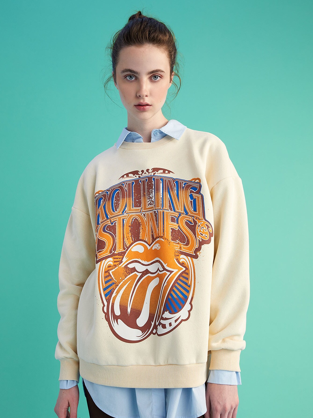

DeFacto Graphic Printed Sweatshirt, Beige