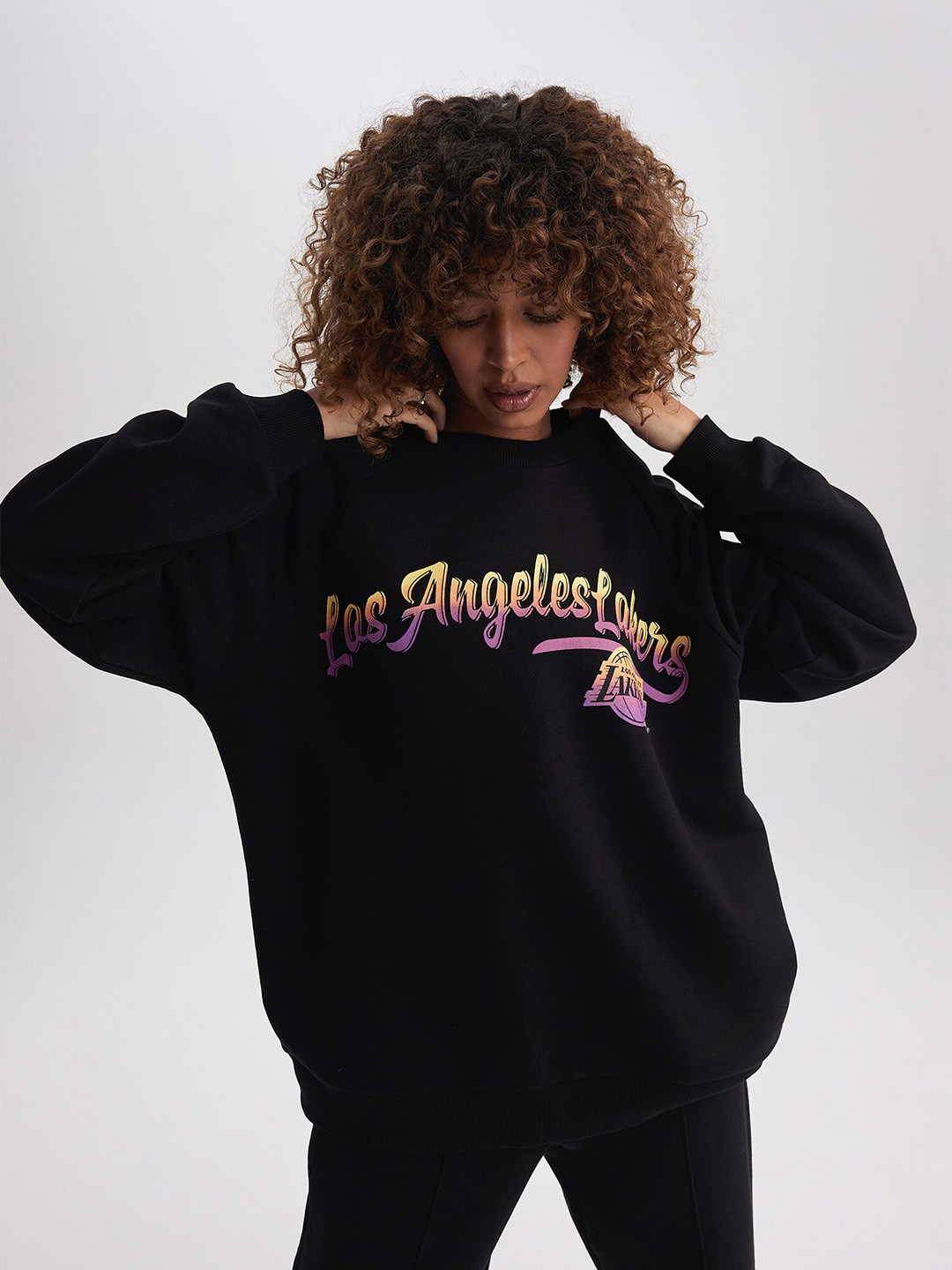 

DeFacto Typography Printed Round Neck Pullover Sweatshirt, Black