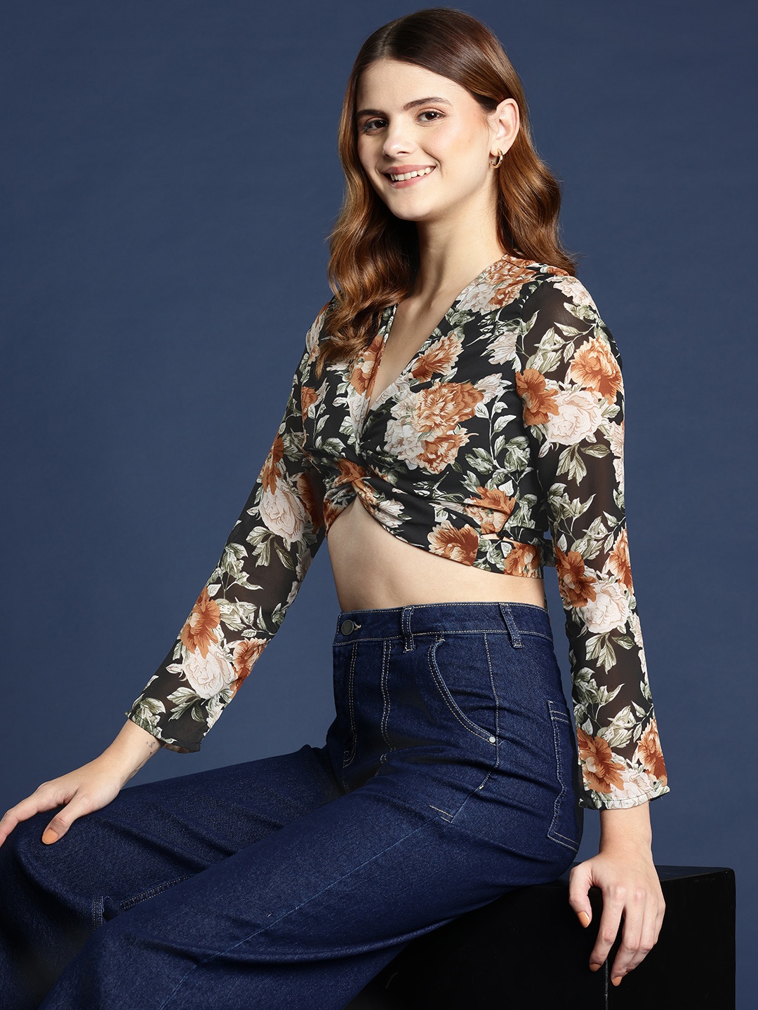 

Mast & Harbour Floral Print Twisted Crop Top, Black