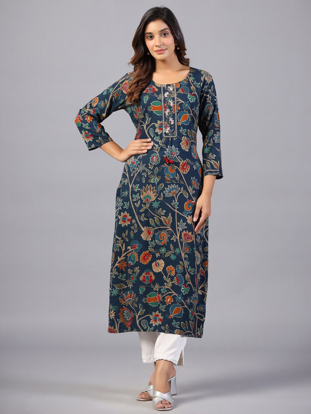 

Amchoor Ethnic Motifs Printed Straight Kurta, Blue