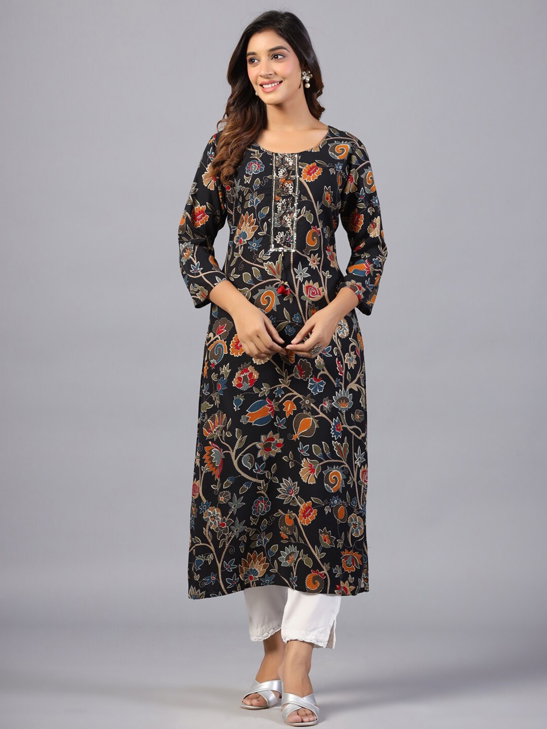 

Amchoor Ethnic Motifs Printed Straight Kurta, Black