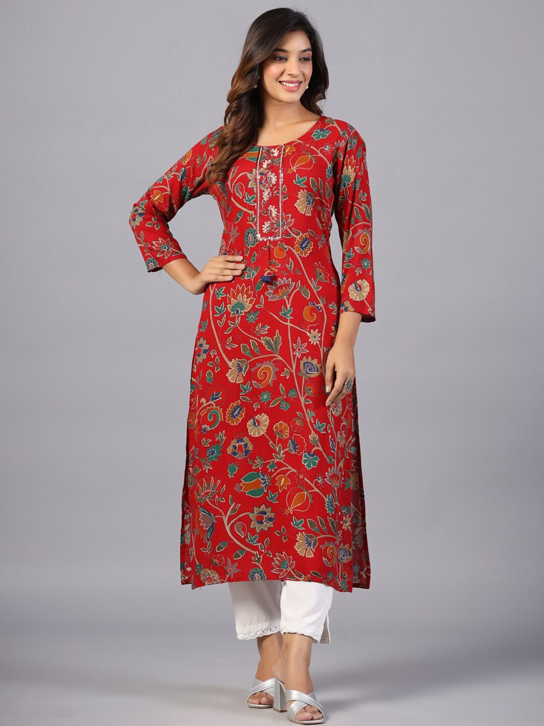 

Amchoor Floral Printed Beads And Stones Straight Kurta, Red